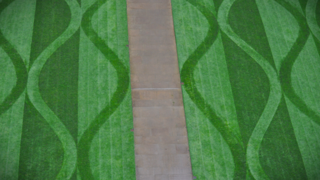 There is landscaping ..and there is art.